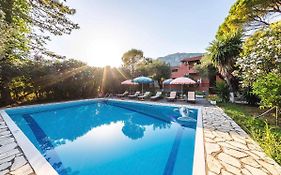 Mimosa Apartments With Pool